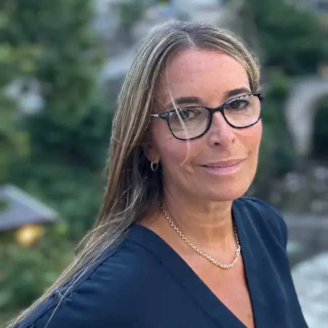 Malaurie Montpetit – Yoga Instructor | SkyFlow Yoga, Markham