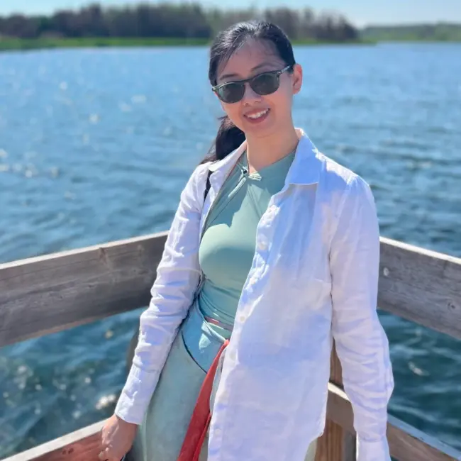 Wen Di Ma – Certified Aerial Yoga Instructor | SkyFlow Yoga, Markham